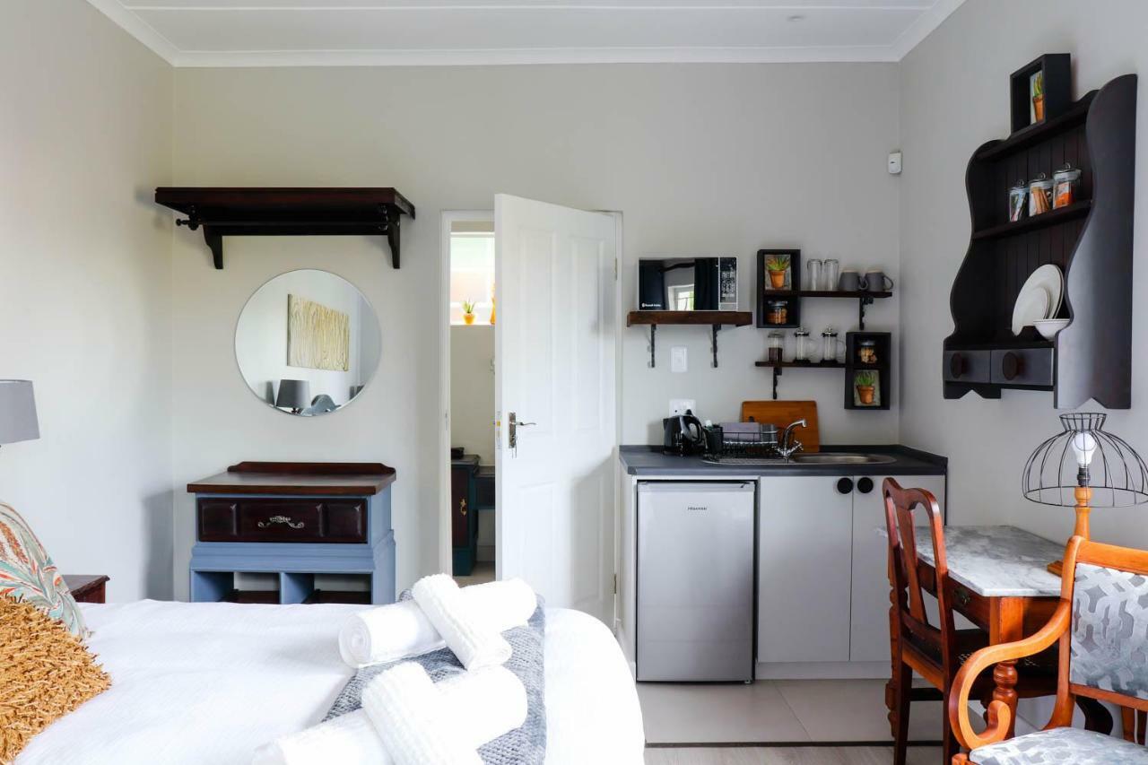 Arbour1 Guesthouse George Εξωτερικό φωτογραφία